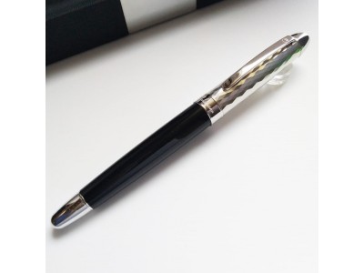 144. 德國製造 Précieux 純銀筆蓋 黑漆筆身/細鑽石切割波浪紋 走珠筆  (逢星期六 旺角發貨)